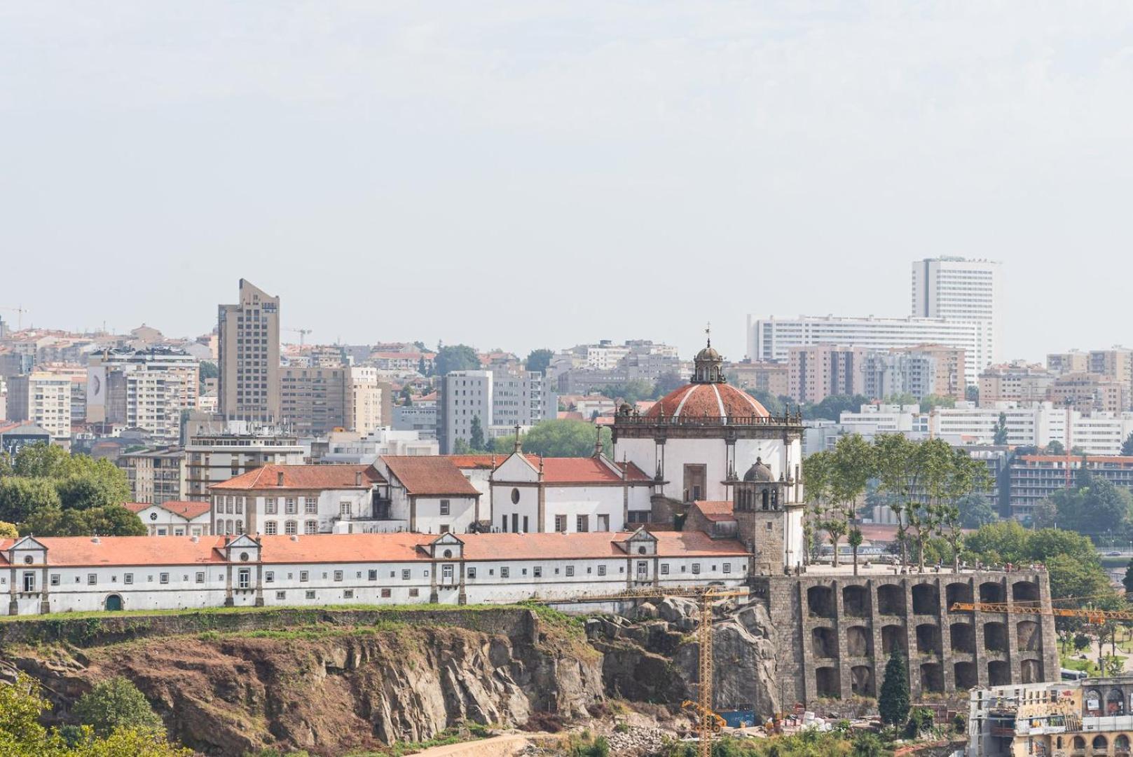 Guestready - Hemisphere Apt Porto Buitenkant foto